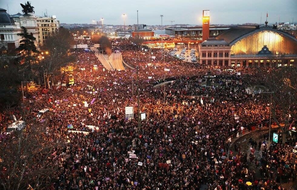 España: Huelga general feminista y masivas manifestaciones marcan el Día Internacional de la Mujer