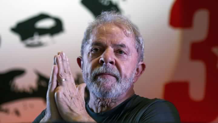 Lula advierte: “Si no presentan pruebas, me consideraré un preso político”