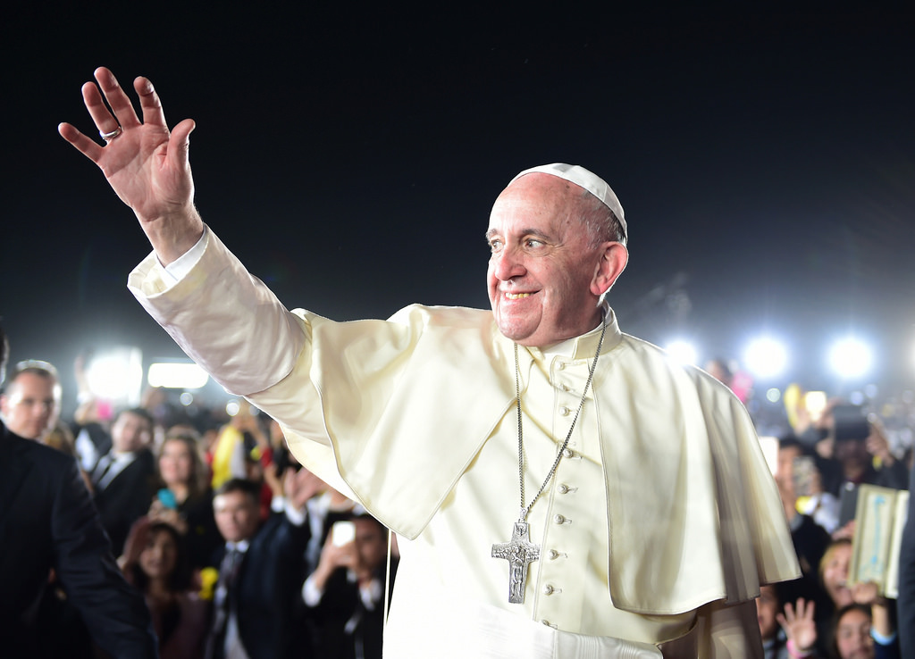Eliminar fracturas y guerras es el clamor del Papa en Viacrucis desde Roma