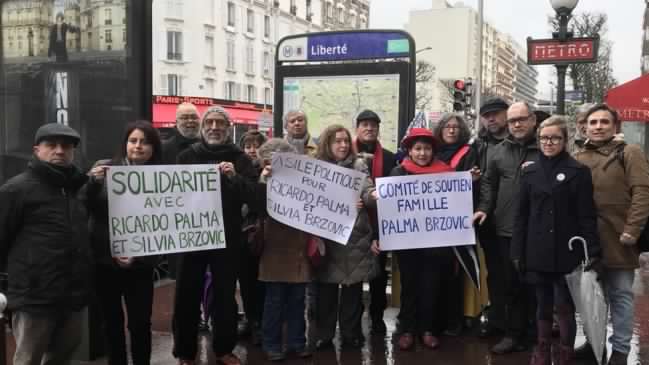 Francia: Grupo de chilenos se manifiesta a favor del asilo político de Palma Salamanca y su pareja