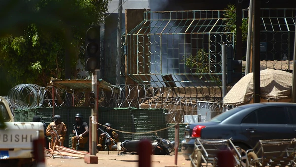 Burkina Faso: Ataque a la embajada de Francia deja 28 muertos