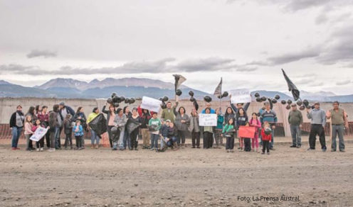 Comunidad yagán molesta por construcción de muro costero en Puerto Williams: “Aporta al olvido de nuestra cultura”