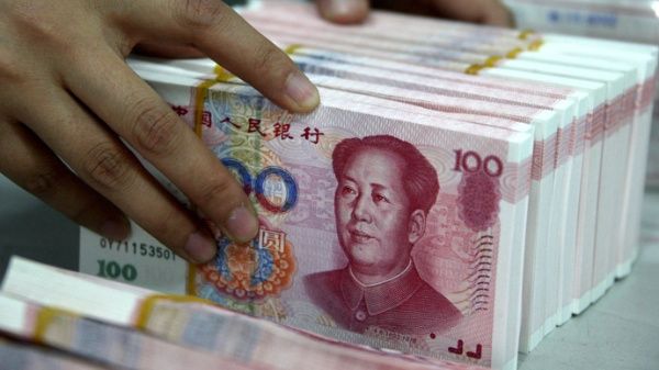La marea roja: China aspira a que el yuan se vuelva una moneda internacional