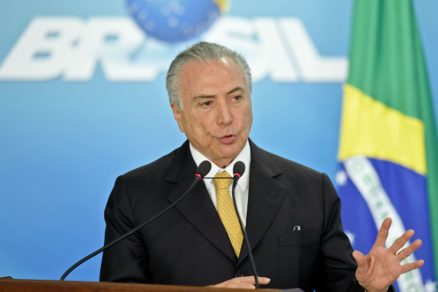 Presidente de Brasil descarta cerrar frontera con Venezuela