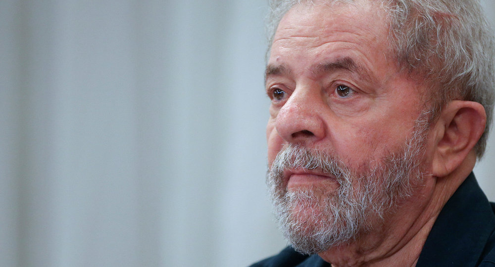 Roban el pasaporte y bienes personales del expresidente brasileño Lula