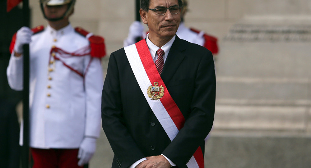 Presidente de Perú juramentó a nuevo ministro de la producción
