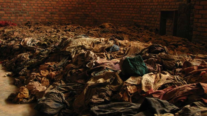 Descubren en Ruanda nueve fosas comunes con al menos 3.000 cadáveres del genocidio de 1994