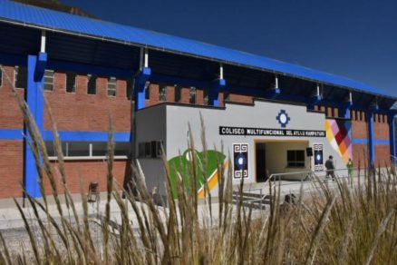 Comunidad Hampaturi cuenta con un coliseo funcional
