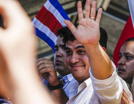 El mundo felicita a Carlos Alvarado como nuevo presidente de Costa Rica