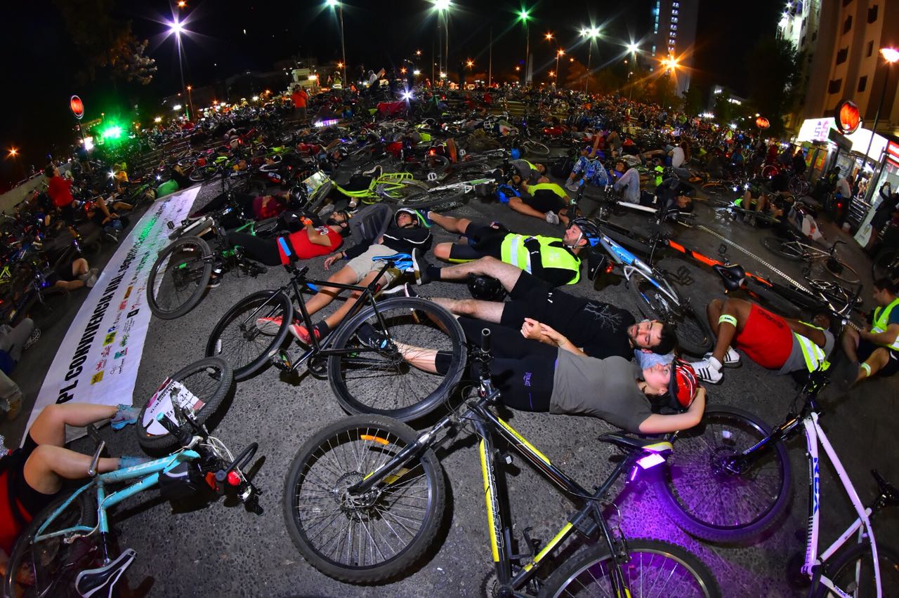 Masiva cicletada reunió a 3 mil personas para exigir reducción de velocidad en zonas urbanas
