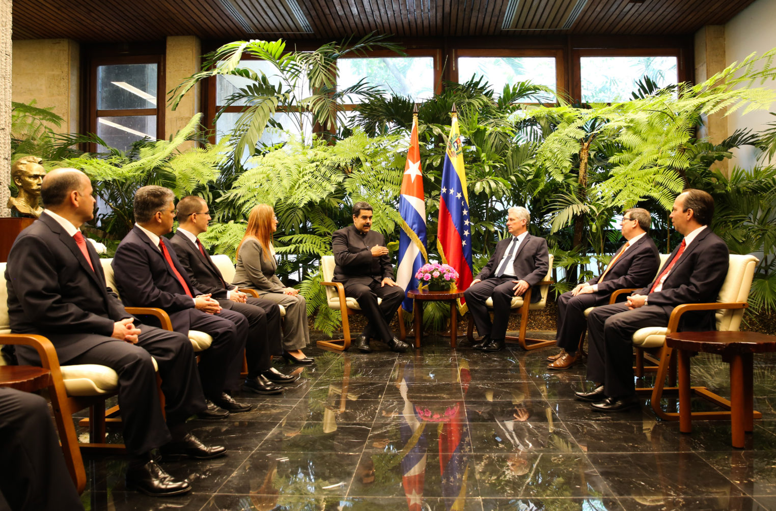 En su visita oficial a la República de Cuba Maduro: Unión económica asegura la independencia del siglo 21,