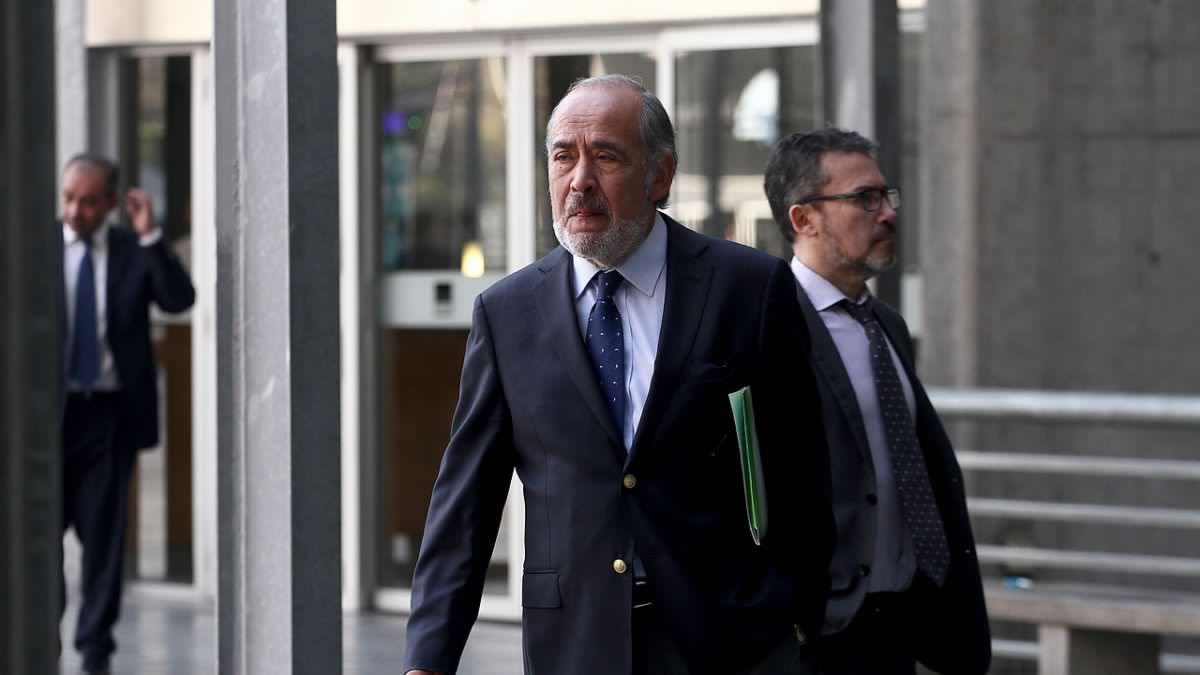 Pacogate: Prisión preventiva para ex jefe de finanzas de Carabineros