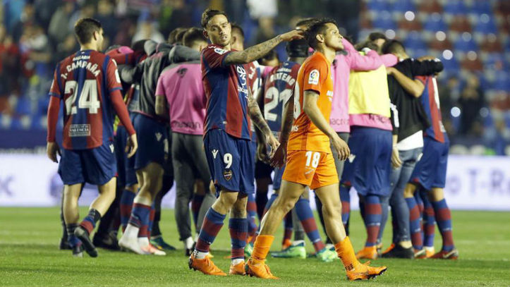 El Málaga CF cayó derrotado y desciende a la Segunda División