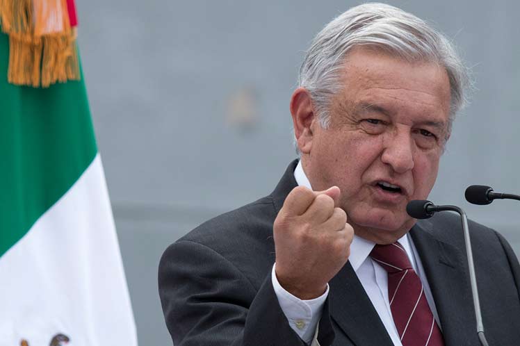 López Obrador califica de guerra sucia  campaña en su contra en México