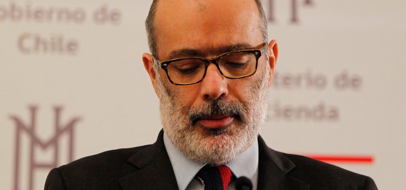 La otra puerta giratoria: Ex ministro Valdés se integra a comisión de pensiones de la CPC