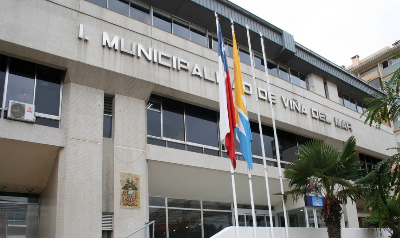 Piden al Ministerio Público citar a declarar al Contralor de la República, a la alcaldesa Reginato y 20 funcionarios por «presupuestos falsos» en Viña del Mar