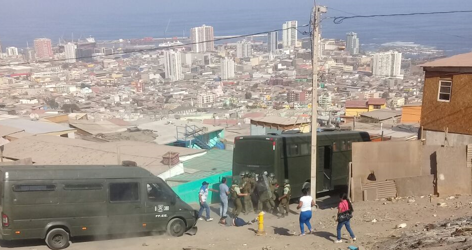 Pobladores del campamento René Schneider II de Antofagasta denuncian amenazas de Carabineros