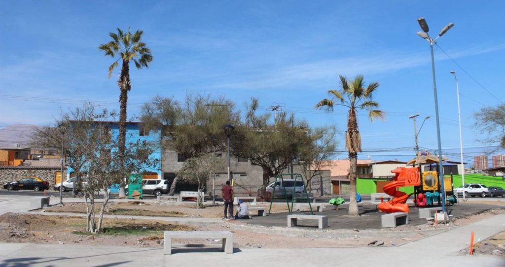 Iquique: Vecinos logran cambiar nombre a plaza «Lucia Hiriart» y le ponen el de un boxeador