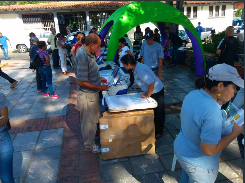 CNE arranca Ferias Electorales con 700 puntos públicos en todo el país