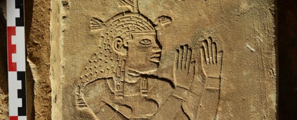 Descubren importantes estelas y tabletas nubias en una gran necrópolis africana