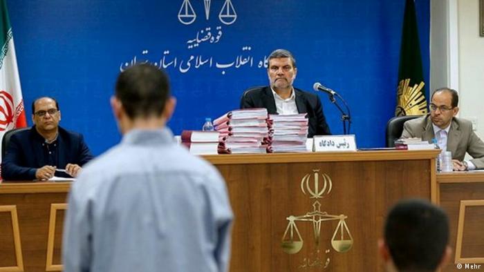Sentenciadas a muerte 8 personas por actos terroristas en Irán