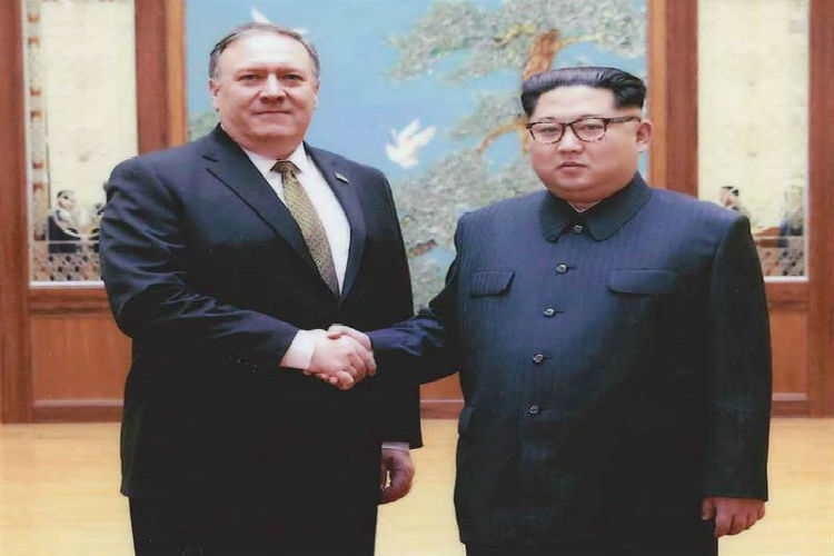 Corea del Norte libera a tres estadounidenses