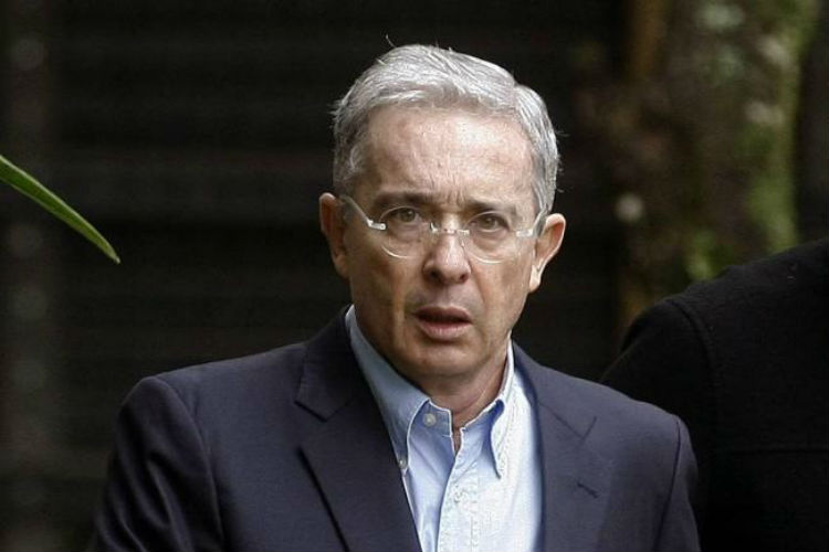 Álvaro Uribe es investigado por concierto para delinquir y homicidio