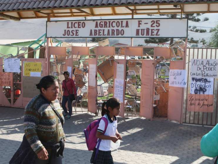 Tras término de toma anuncian sumario por eventuales actos de racismo al interior de liceo en Arica