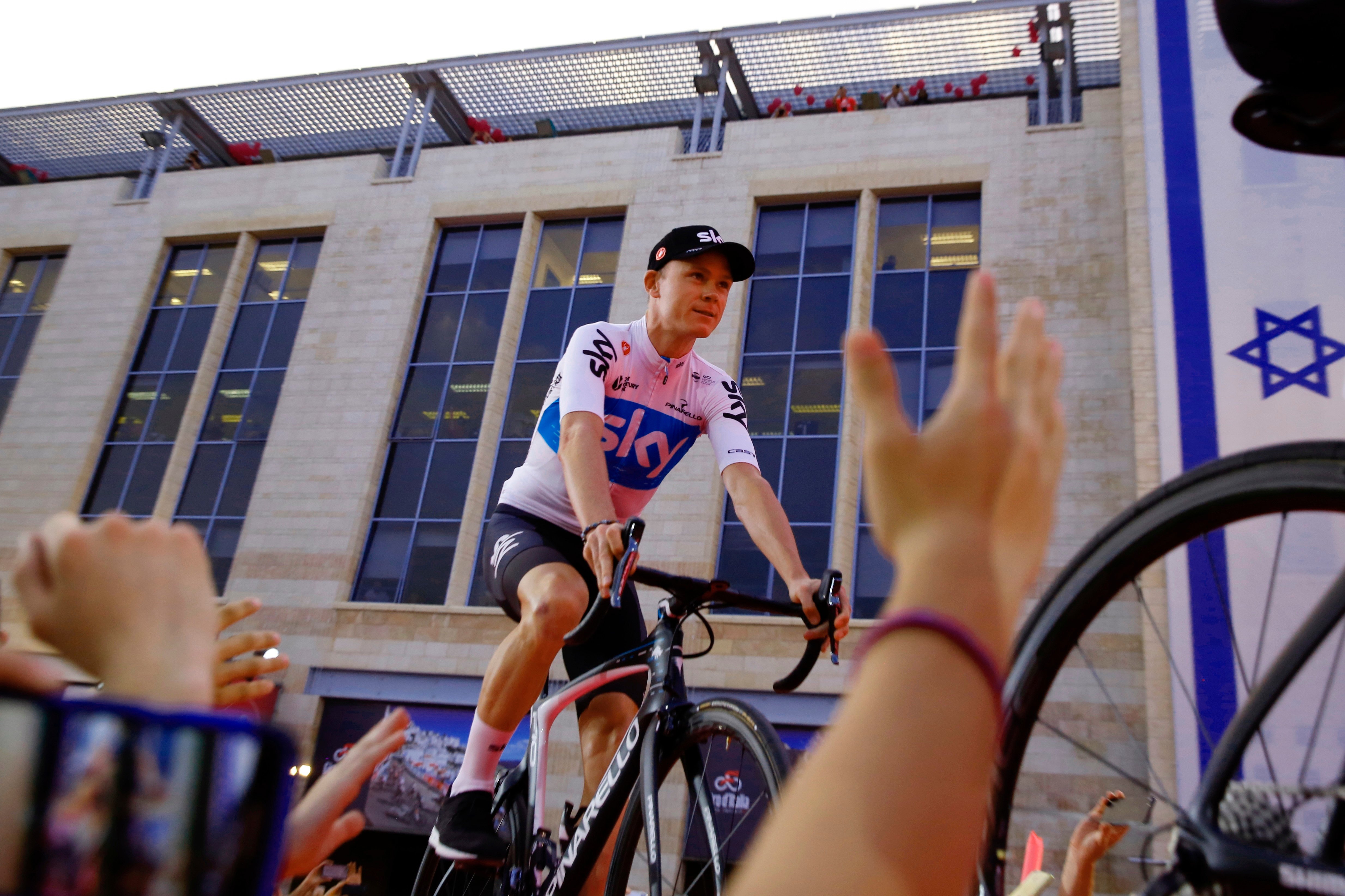 Giro de Italia comienza su recorrido en la ciudad santa de Jerusalén