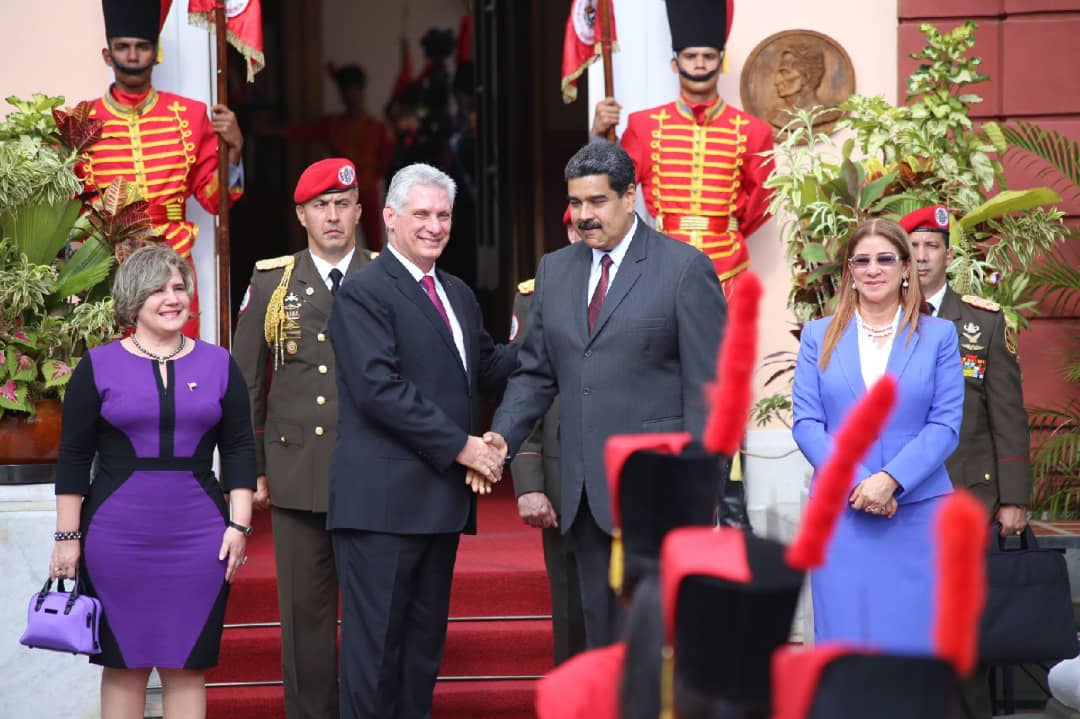 Presidente Miguel Díaz-Canel recibió la Orden Libertadores de Venezuela en su Primera Clase