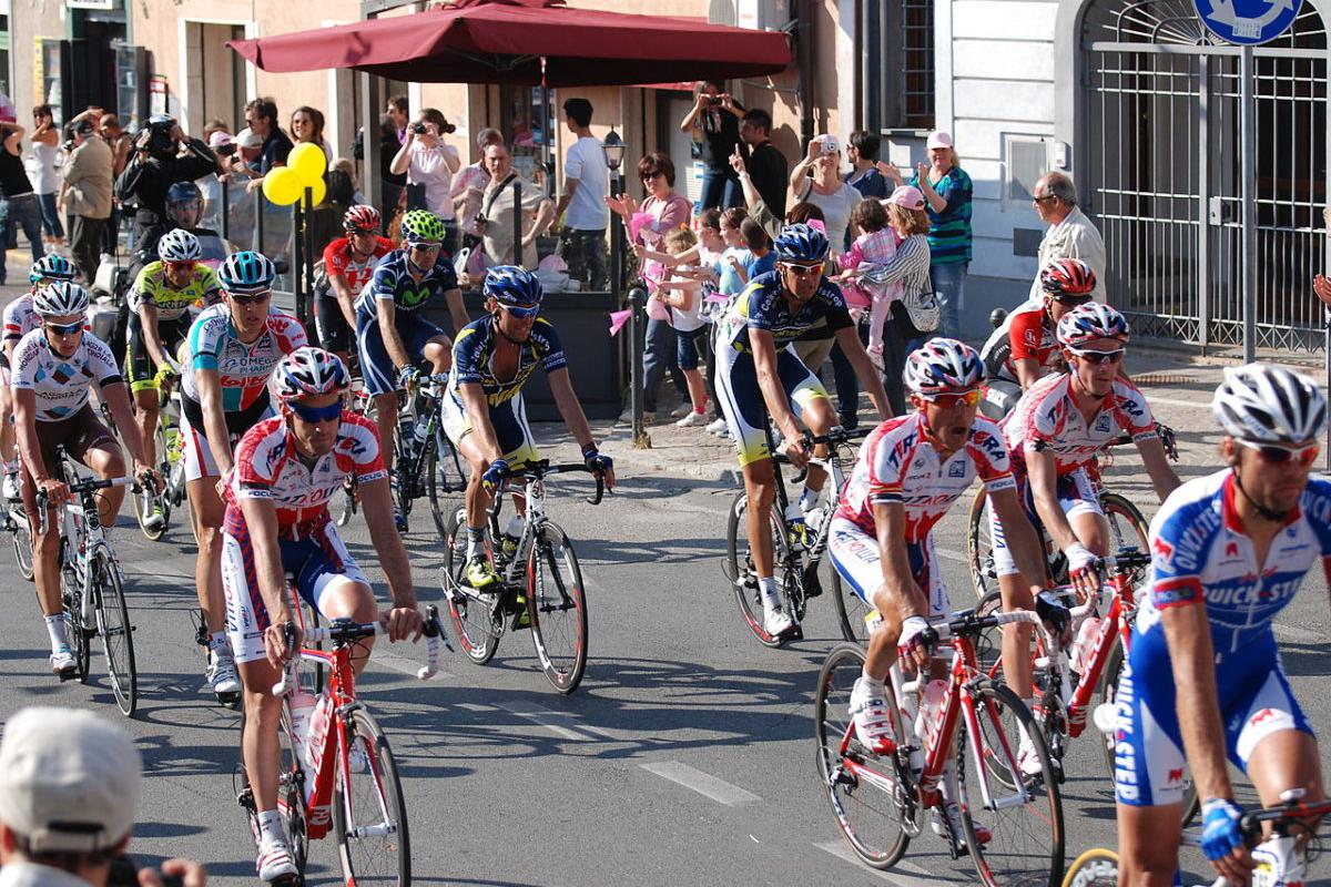 Ciclistas palestinos protestan inicio de Giro d’Italia en Jerusalén Oriental