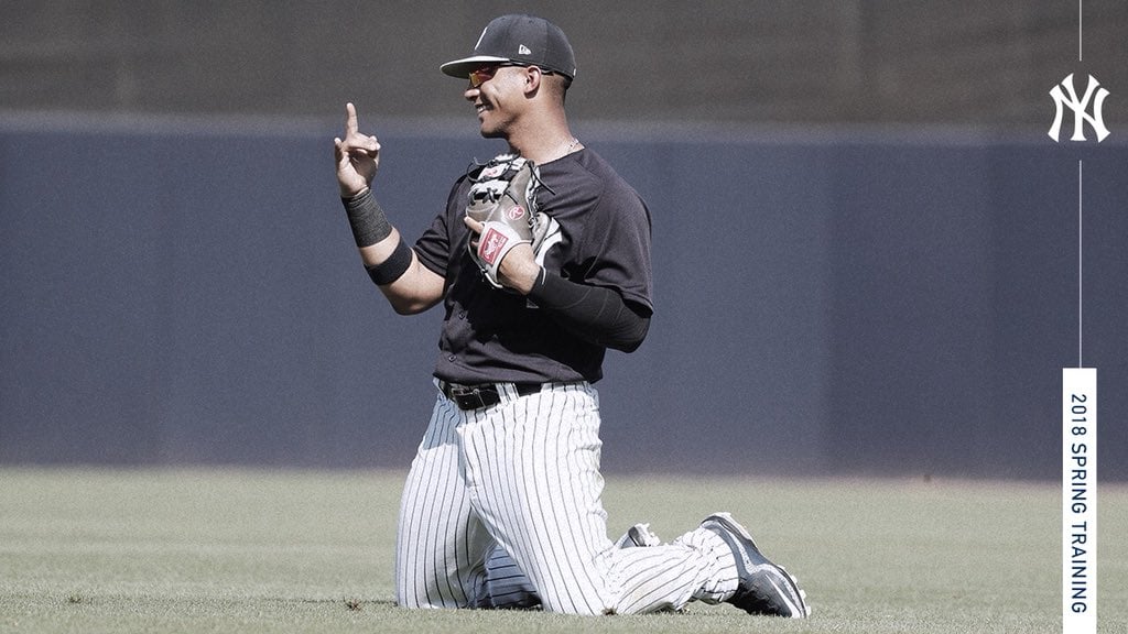 Venezolano Gleyber Torres es el más joven en sacarla del parque para los Yankees