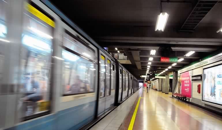 «No toleraremos más abusos»: Sindicato de Técnicos y Profesionales del Metro de Santiago realizará paro este miércoles