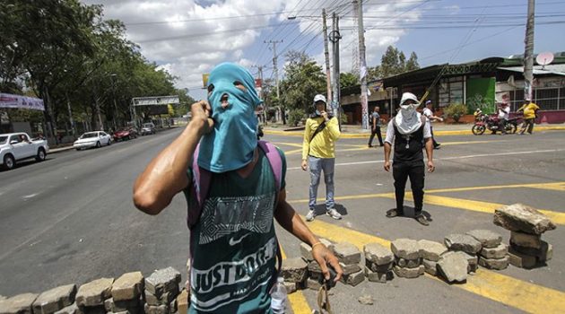 Ultraderecha nicaragüense causa destrozos a un día de la marcha de reconciliación nacional