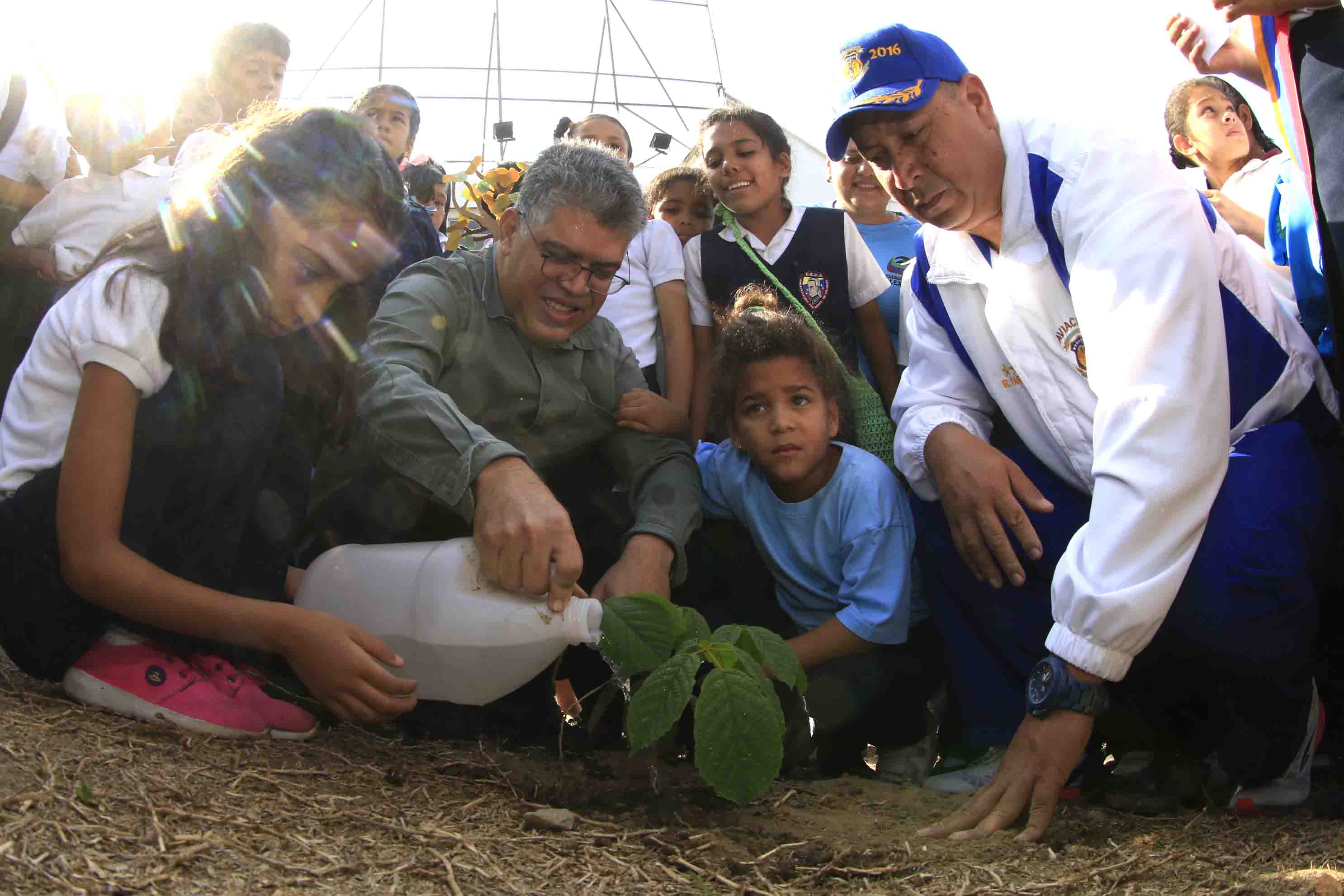 Venezuela: 35 mil plantas sembradas en más de 10 mil instituciones educativas