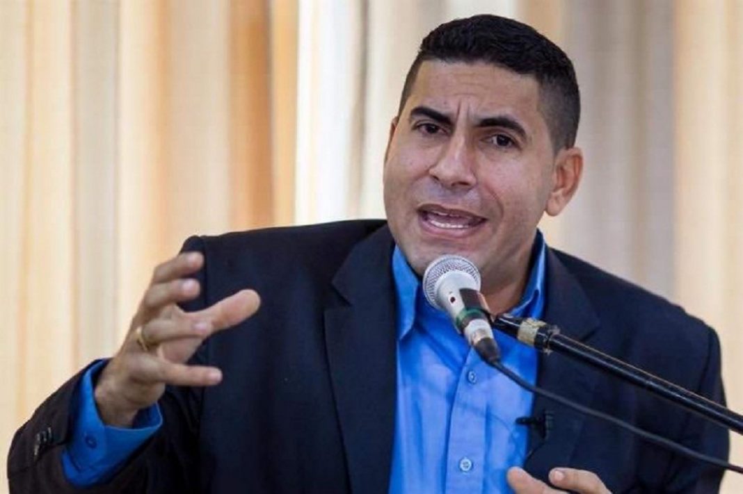 Luis Alejandro Ratti oficializó la renuncia a su candidatura presidencial en Venezuela