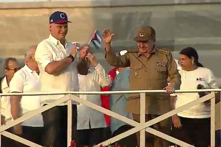 Cuba: General del Ejército Raúl Castro y Miguel Díaz Canel desfilarán este 1ro de Mayo