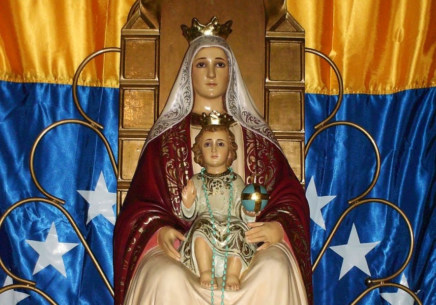 El Primer mandatario venezolano venera a la Virgen de Coromoto
