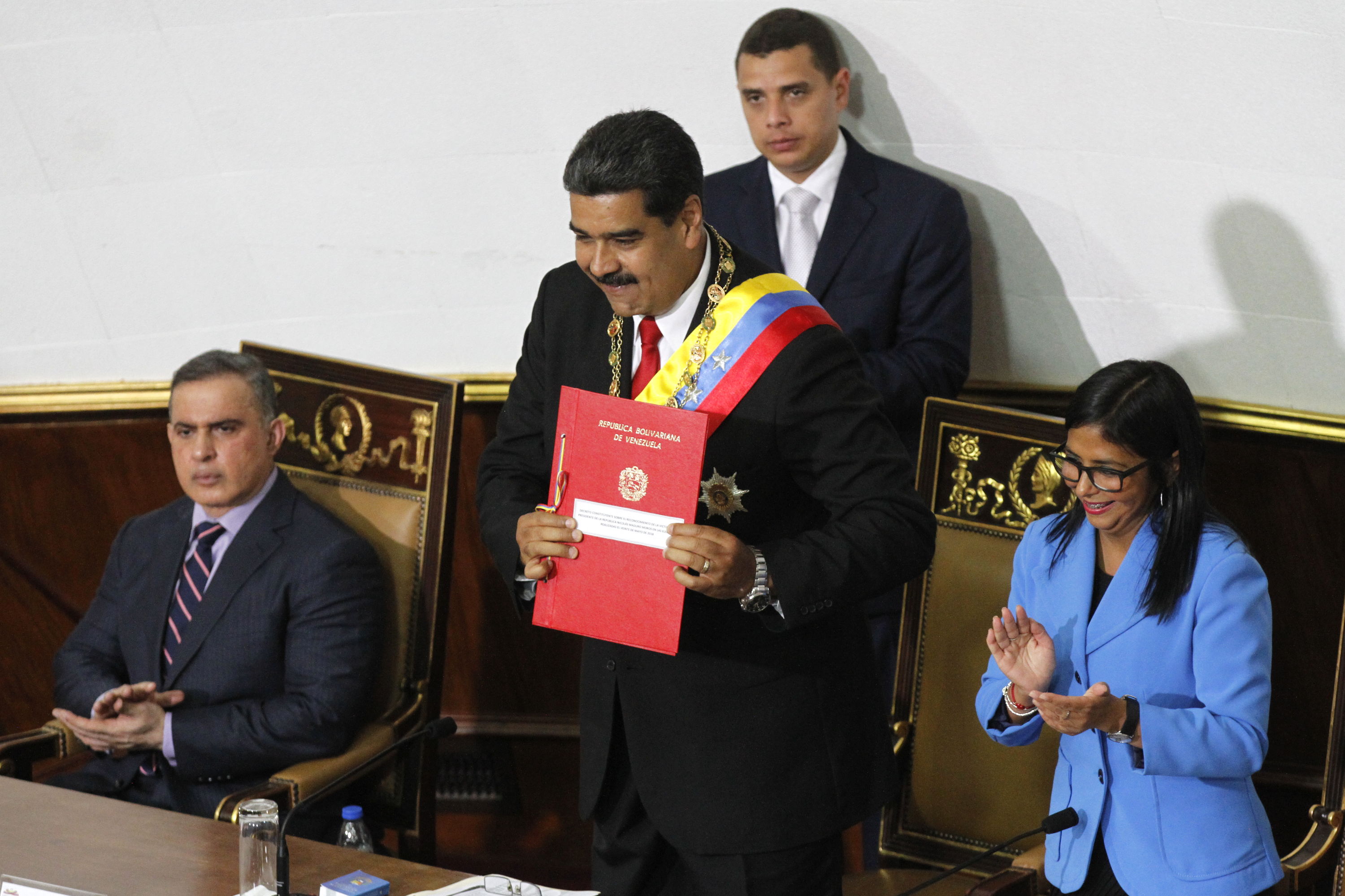 Conozca las recomendaciones de analistas para el “segundo debut” de Nicolás Maduro
