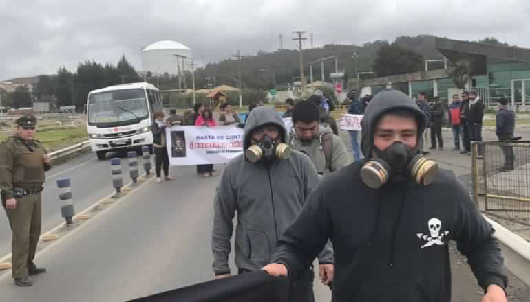 Cierre de fundición Codelco Ventanas: ¿Qué pasa con el resto de las empresas contaminantes en Quintero y Puchuncaví?