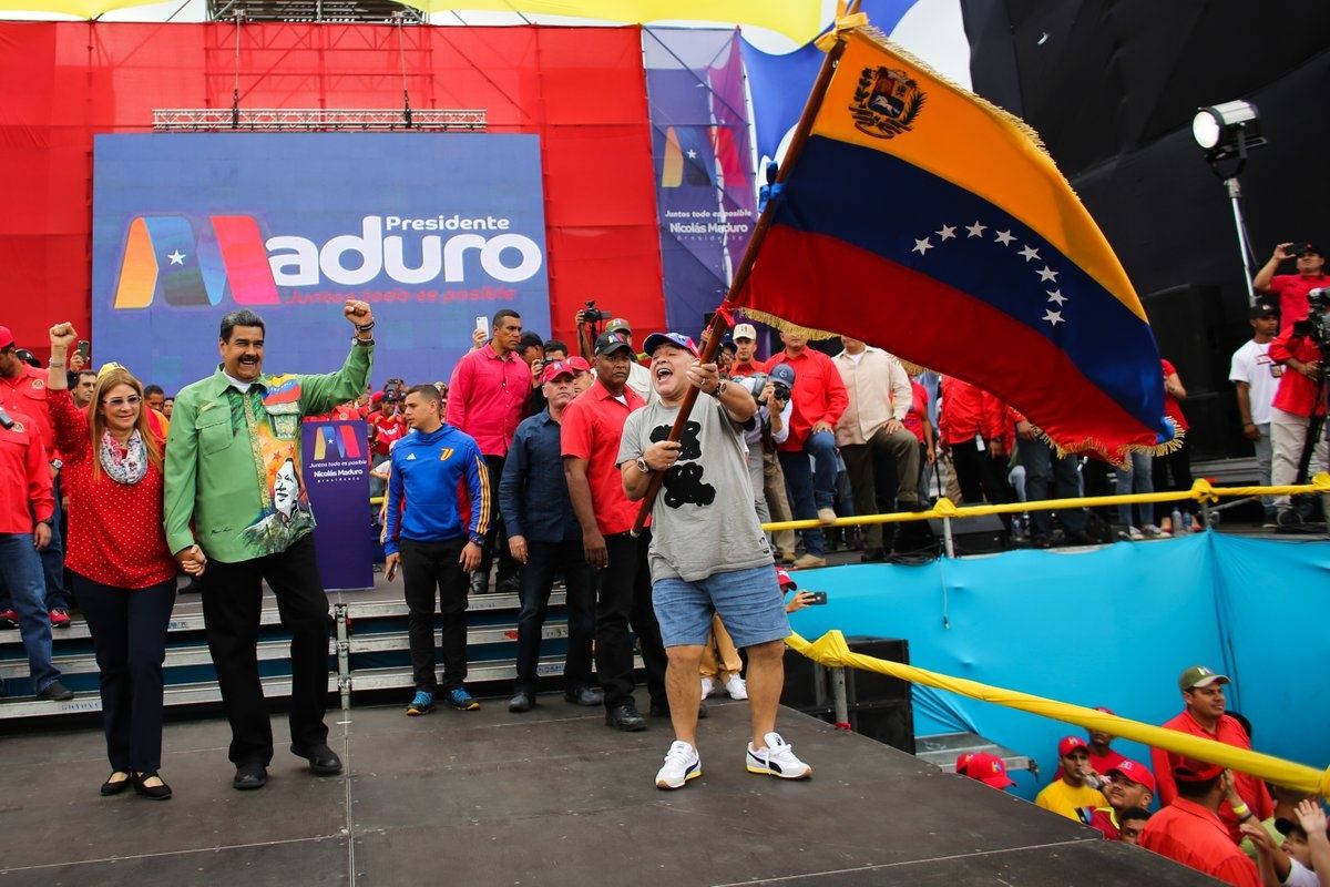 Maradona acompañó a Maduro en su cierre de campaña electoral