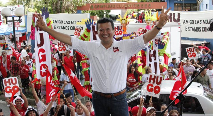 Hugo Martínez será el candidato del FMLN para las elecciones presidenciales de 2019