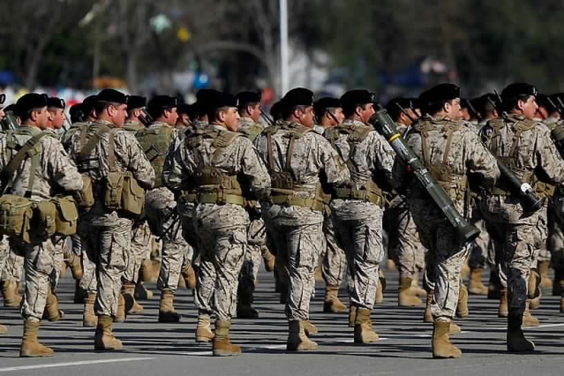 Chile: Cinco mil millones de dólares para gastos militares en 2017