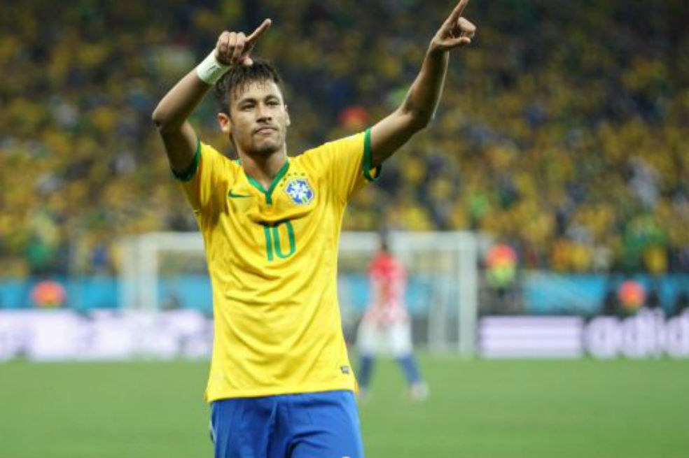 Neymar le confiesa a Zico su miedo de volver a las canchas