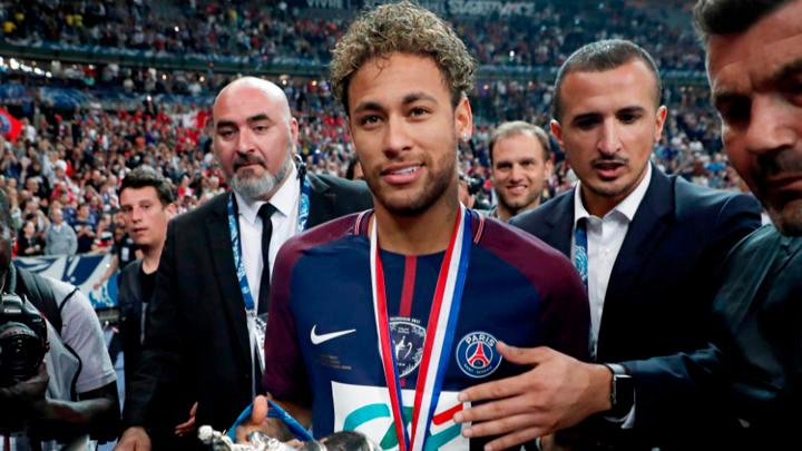 Neymar prepara su salida del Paris Saint Germain