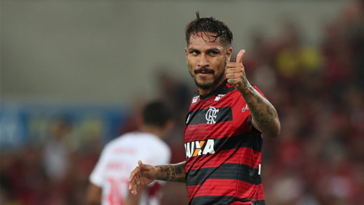 Paolo Guerrero vuelve a jugar y FIFA insiste en pedir un año de suspensión