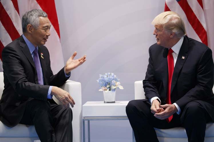 Trump conversó con primer ministro de Singapur sobre reunión con Kim Jong-un