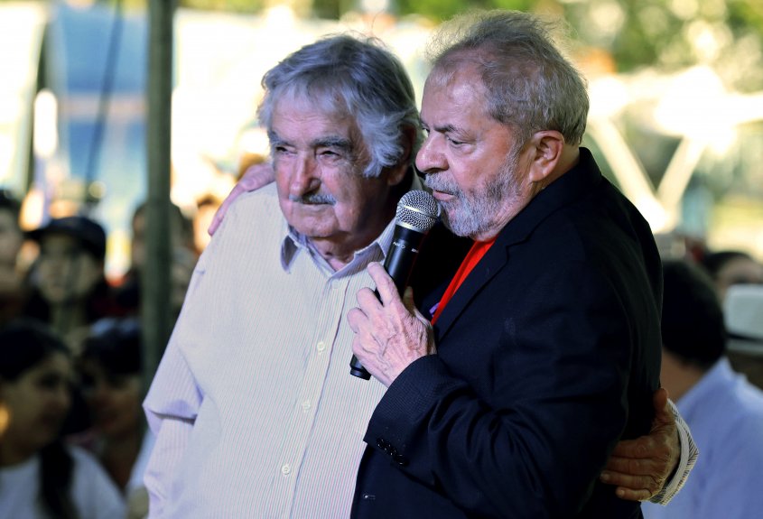 «Pepe» Mujica visitó a su amigo Lula en la cárcel de Curitiba