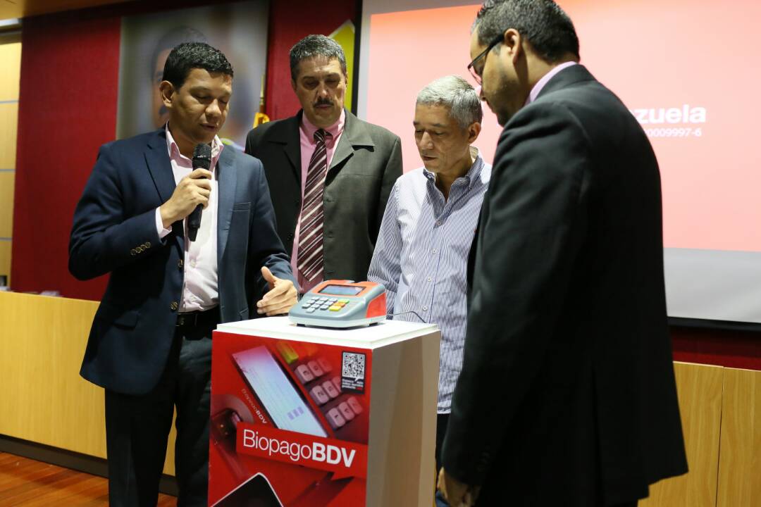 Banco de Venezuela entrega equipos de Biopago para agilizar transacciones