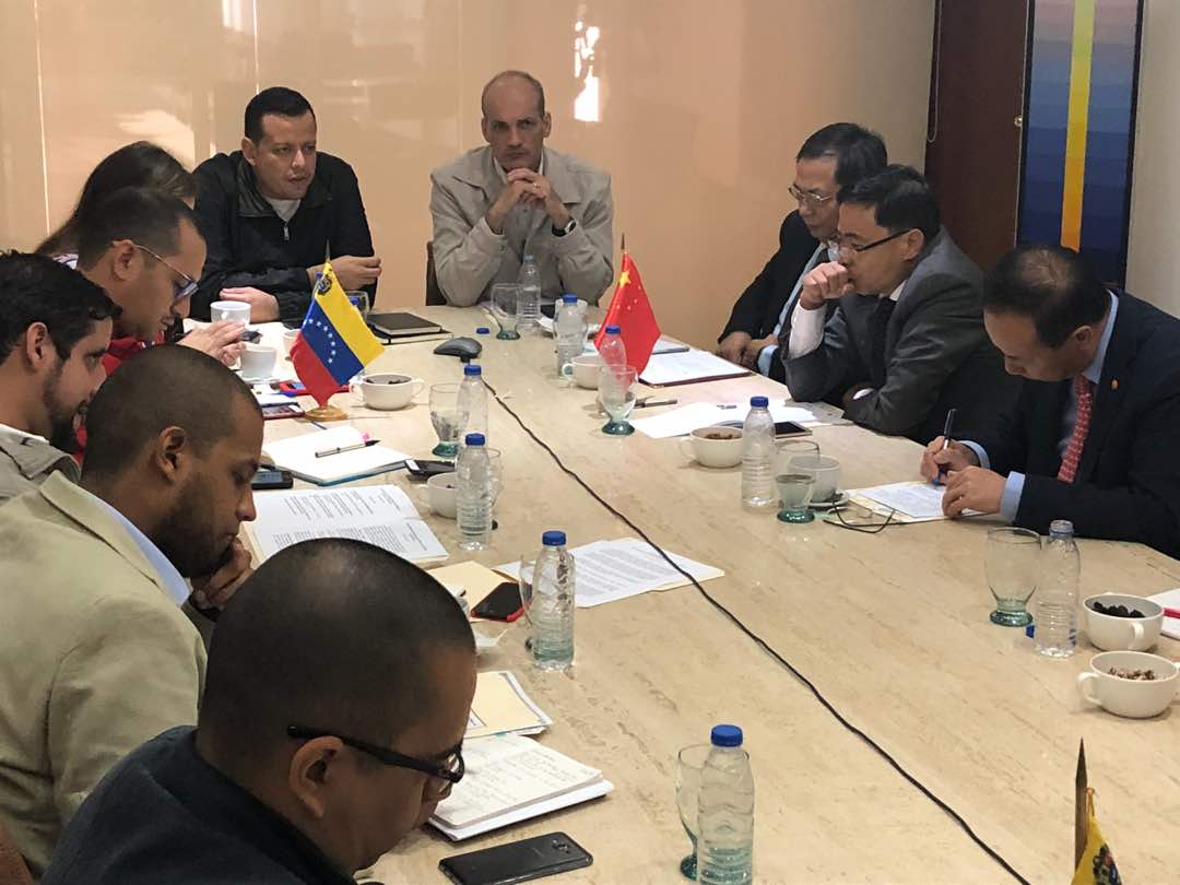 China y Venezuela refuerzan cooperación energética y financiera